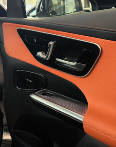 <span class=keywords><strong>Mercedes</strong></span>-Benz GLC 260L Édition Deluxe 4MATIC 2026 – SUV de Luxe Premium à Technologie Avancée et Confort Optimal, Prêt à l'Exportation - Product Image 4