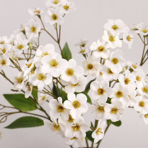 ดอกเดซี่ประดิษฐ์ขนาดเล็ก สมจริง ทำจากพลาสติก PVC สำหรับตกแต่งงานแต่งงานและบ้าน  จำลองได้ดีเยี่ยม - Product Image 3