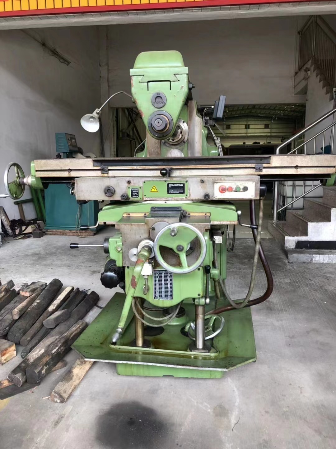 Used BYJC 6140 Vertical Milling Machine for Sale - Multi-Axis