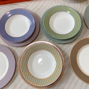 European Luxury 41pcs Exquisite Bone Porcelain <b>Dinner</b> <b>Set</b> - Product Image 3