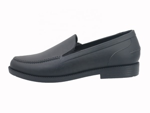 YL3559 Mocassins plats en PVC de mode imperméables pour l'extérieur personnalisés pour dames - Product Image 6