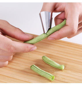 Protecteur de doigts en acier inoxydable Cueillette de fruits et légumes Garniture de plantes en pot Cueilleur de couteau à <span class=keywords><strong>pouce</strong></span> - Product Image 3