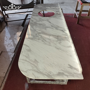 Plans de travail et dessus de vanité en marbre blanc Volakas poli Goldtop Stone OEM, populaires pour hôtels et salles de bain résidentielles - Product Image 1