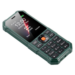 Nouveau téléphone portable pour personnes âgées 2025, 3 cartes SIM, léger, résistant aux chocs, GSM, avec gros boutons, clavier QWERTY, écran TFT 2,4 pouces - Product Image 2