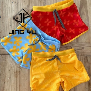 ชุดว่ายน้ำเด็กพิมพ์ลายฮาวายสั่งทำได้ MOQ ต่ำ ป้องกันแสงแดด UPF50+ กันน้ำ คุณภาพสูง ผลิตจากไนลอน - Product Image 3