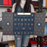Boîte de maquillage de luxe de haute qualité de longue durée Kit de Noël de maquillage de luxe drôle calendrier de l'avent cosmétique avec boîte à tiroirs
