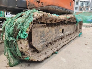 Excavatrice Hitachi ZX65 d'occasion, fabriquée au Japon, 7 tonnes, sur chenilles, certifiée CE, avec accessoire de pince, attache rapide et brise-roche - Product Image 6