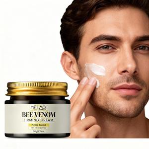 Crème hydratante pour le visage au venin d'abeille et au rétinol revitalisant OEM pour hommes, crème raffermissante avec acide hyaluronique, conçue pour le soin quotidien - Product Image 1