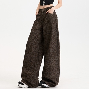 กางเกงยีนส์แฟชั่นทรงหลวมเอวสูงลายเสือดาวสไตล์วินเทจสำหรับผู้หญิงรุ่นใหม่ล่าสุด - Product Image 3