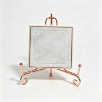 Présentoir pliable en métal pour assiettes, chevalet de présentation à motif défilant, support pour cadres photo, décoration de table pour la maison, présentoir pour objets de collection