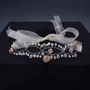 Miallo Design Original Coiffe de Demoiselle d'Honneur pour Filles, Style Européen-Américain, Fait Main, en Alliage, Ornée de Fleurs, de Perles et de Strass - Product Image 3