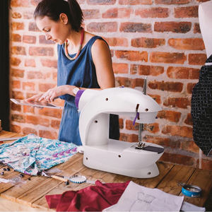 Máquina de Coser Multifuncional <span class=keywords><strong>202</strong></span> con Luz Nocturna y Pedal, Portátil, Recta, Doméstica, Pequeña y Eléctrica - Product Image 6