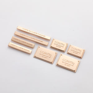 Etiqueta de Metal Personalizada Profesional para Ropa, Placa de Identificación de Aleación de Zinc, Etiqueta de Metal con Logotipo en Relieve para Equipaje - Product Image 6