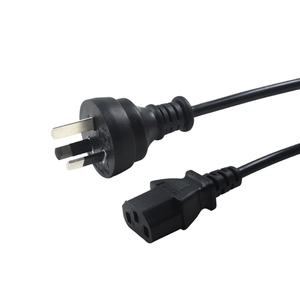 Cable de Alimentación IEC Angulado Negro de 1.5M y 0.824mm |   Enchufe estadounidense parcialmente desensangrado con certificación estadounidense |   Enchufe OEM de 3 Salidas IP20 para Control - Product Image 2