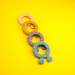 Ensemble de jouets de dentition en silicone pour bébés, très demandé, en silicone de qualité alimentaire biologique, avec fonctions sensorielles, pour 0-12 mois - Product Image 4