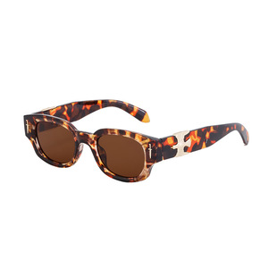 Gafas de sol con montura cuadrada negra para mujer, protección UV400, material de PC, diseño moderno, gafas de sol de clase 2 - Product Image 5