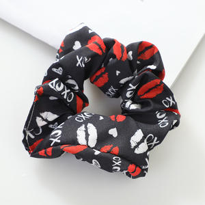 Accesorios para el Cabello para el Día de San Valentín, Coletero de Satén con Corazón Rojo, Coletero para Cola de Caballo, Cinta para el Cabello, Perfecto para Fiestas - Product Image 4