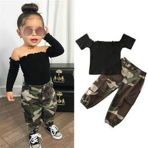 Mysweeby - Conjuntos de Ropa para Niñas Pequeñas, Camiseta de Manga Corta con Hombros Descubiertos y Pantalones de Camuflaje, 2 Piezas - Product Image 1