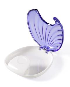 Kotak retainer dengan tampilan Modern Shell untuk penyimpanan aligner dan penggunaan saat bepergian - Product Image 1