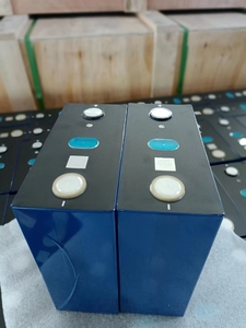 Baterías de Iones de Litio Lifepo4 Prismáticas Recargables de Ciclo Profundo A+ de 3.2v 280ah 340ah para Almacenamiento de Energía en el Hogar - Product Image 6