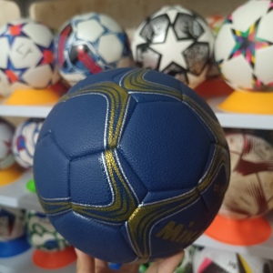 Ballon de handball professionnel en cuir PU de haute qualité, personnalisé, fabriqué en usine, très vendu, pour l'entraînement des adultes/enfants - Product Image 2