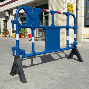 Barrera de Tráfico de Plástico HDPE de 1600*1000 mm Moldeada por Soplado, Barrera de Seguridad Temporal para Control de Multitudes - Product Image 3