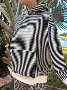 Sudadera <span class=keywords><strong>con</strong></span> <span class=keywords><strong>capucha</strong></span> de felpa francesa de alta calidad personalizada OEM para mujer, conjunto de sudadera <span class=keywords><strong>con</strong></span> <span class=keywords><strong>capucha</strong></span> a rayas de ocio, sudadera <span class=keywords><strong>con</strong></span> <span class=keywords><strong>capucha</strong></span> a rayas extragrande - Product Image 1