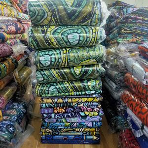 Nouveau <span class=keywords><strong>motif</strong></span> de <span class=keywords><strong>tissu</strong></span> de parapluie de mode, imprimé <span class=keywords><strong>wax</strong></span> <span class=keywords><strong>africain</strong></span>, imprimé hollandais, brocart, tissé en trame, <span class=keywords><strong>tissu</strong></span> uni, type de fil peigné - Product Image 4