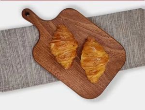 Planche à découper en bois d'acacia de bonne qualité avec poignée Personnaliser la planche à pizza de luxe pour légumes - Product Image 2