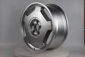 Rines Xinlin <span class=keywords><strong>Irmscher</strong></span> 19X8J ET48 para Autos de Pasajeros, Gran Venta para Holden Commodore Caprice, Fabricante Chino - Product Image 6