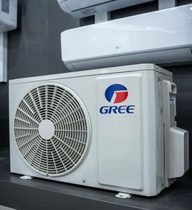 Climatiseur Gree Inver à télécommande, refroidissement et chauffage rapides, 24000 Btu, 2 tonnes, 3 phases, à vendre aux États-Unis/Europe/Asie - Product Image 2