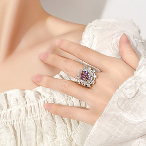 Großhandel: Charmantes <span class=keywords><strong>Paru</strong></span> Green Rose Cut Silber Rhodium/Gold plattiertes, größenverstellbares, IGI-zertifiziertes offenes Ring-Set – Modisch - Product Image 3