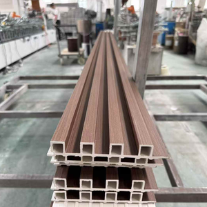 Panneau mural WPC intérieur à forte demande, style cannelé, ignifuge, 160 mm, revêtement mural pour hôtel, bureau, décoration intérieure - Product Image 4