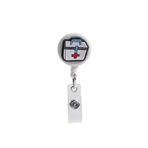 Bestom MOQ 50 Pcs 32mm Silicone Enfermeira Médica Emblema Carretel Retrátil, Forma de Corações Estetoscópio Emblema Titular