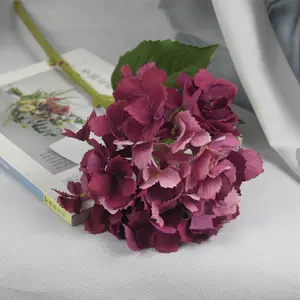 ดอกไฮเดรนเยียสีฟ้าสำหรับจัดตารางงานแต่งงาน,ดอกไฮเดรนเยียสีขาวประดิษฐ์