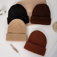Topi Beanie Wol Anak Unisex Musim Gugur Musim Dingin, Hangat, Anti Angin, Pelindung Telinga, Rajutan Bergaris untuk Bayi