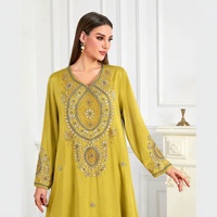 Nouvelle Arrivée Transfrontalière Automne 2026 Abaya Femme Élégante en Polyester à Manches Longues et Ourlet Évasé, Broderie Perlée Faite Main et Strass