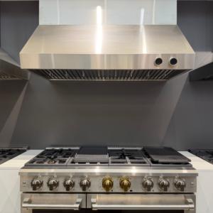 Hotte de cuisine industrielle de 48 pouces, 2000 m³/h, avec corps en acier inoxydable, moteurs doubles, filtre à déflecteurs, 3 vitesses, éclairage LED - Product Image 2