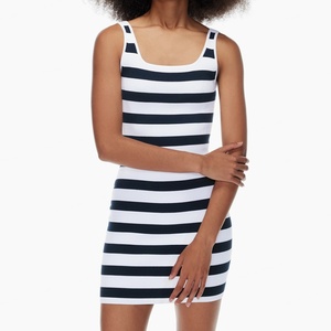 ชุดเดรสทรงเข้ารูปลายทางแบบลำลองสำหรับผู้หญิง ระบายอากาศได้ดี เป็นมิตรกับสิ่งแวดล้อม รับผลิตตามสั่งขายส่ง OEM - Product Image 3