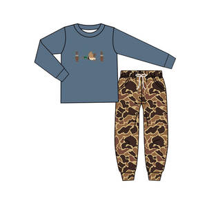 BLP1352 Ensemble de vêtements pour bébé garçon RTS Boutique, camouflage vert foncé avec cerf brodé, tenues d'automne, vente en gros, pyjama bleu à manches longues - Product Image 4