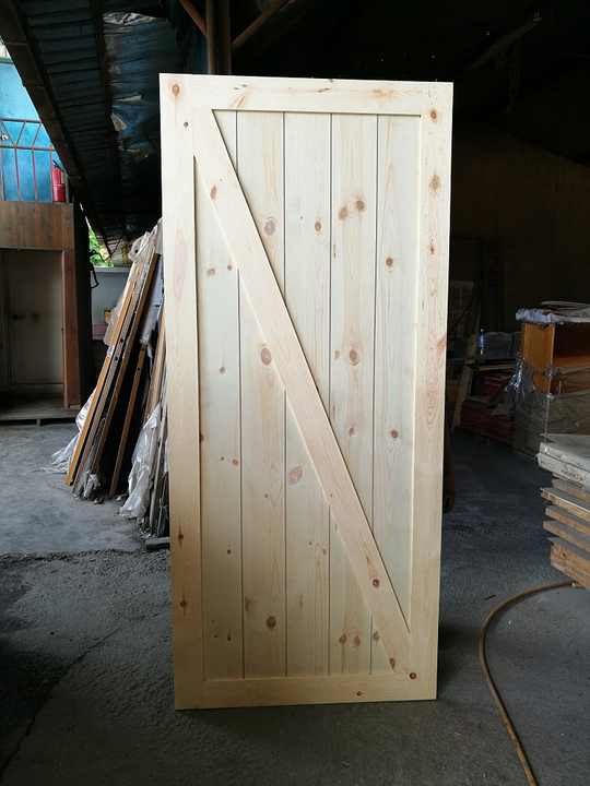 Cheapest Price Solid Pine Wood Material Sliding Barn Door Wood Barn Wooden Door House Furniture Accessories Ready Stock Type
