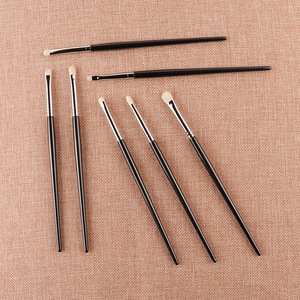 Ensemble de 7 pinceaux de maquillage pour les yeux en poils de poney, manche en bois, pour les yeux, les cils, les sourcils, pinceaux de mélange, design de voyage - Product Image 3