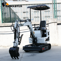 Mini-excavatrice sur chenilles diesel Digger Master blanche 0,7 tonne avec moteur EPA et pompe hydraulique, à prix abordable, à vendre