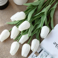 Großhandel Günstige Künstliche Mini-Tulpen PU Realistische Umweltfreundliche Hochwertige Blumen für Wohnzimmer Vatertag Abschlussfeier