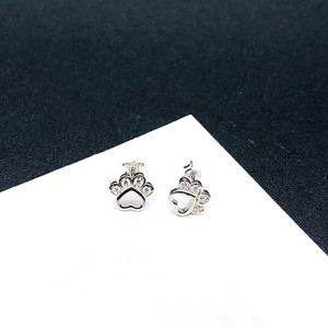 Argent sterling 925 bijoux goujon chat chien patte impression boucles d'oreilles mignon chat ours patte motif femme boucles d'oreilles - Product Image 1