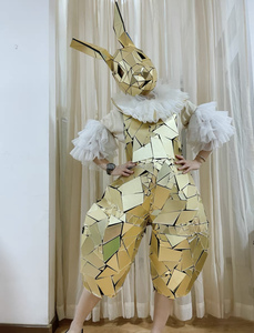 Costume da Coniglio Riflettente OEM, Abito da Regina Argentato, Outfit di Lusso da Donna per Feste in Maschera, Halloween, Matrimoni ed Eventi - Product Image 5