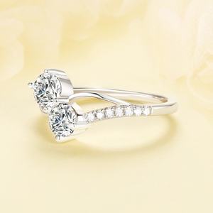 Anillo de Plata de Ley 925 Estilo Hip Hop Vintage con Cruz Lateral, Circonita Cúbica AAAA y Engaste Pavé - Product Image 4