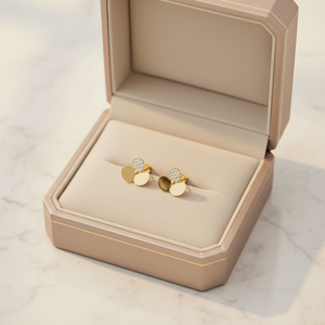 ต่างหูดีไซน์โคลเวอร์นำโชคขายดี งานแฮนด์เมดสำหรับใส่ทุกวัน ทองคำแท้ 18K ประดับเพชรแท้ธรรมชาติ - Product Image 3