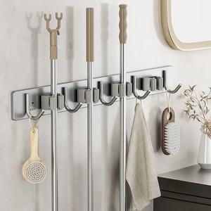 Support mural robuste en acier inoxydable 304 pour balais et serpillères avec 3 crochets, support de rangement simple niveau pour garage et salle de bain - Product Image 4