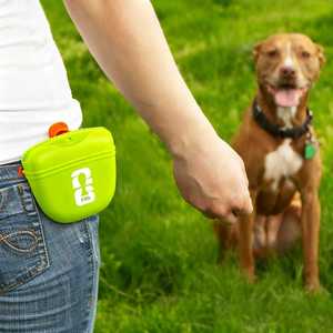 Sac à friandises pour chien en silicone pour l'entraînement en plein air, produit officiel de la Coupe du monde <span class=keywords><strong>FIFA</strong></span>, sac à friandises pour animaux de compagnie, sac à récompenses portable pour nourriture et collations pour animaux de compagnie - Product Image 5